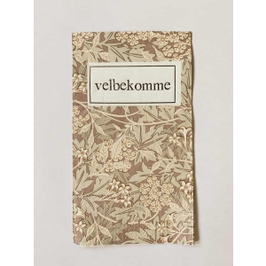 Serviett Velbekomme - mønster brun/beige